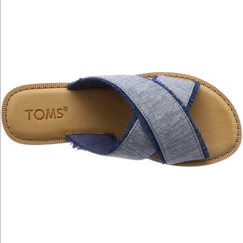 Brand New without Tags TOMS "Viv" Blue Slub Chambray Crossover Sandals.